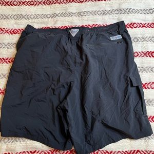 Columbia PFG Flat Front Cargo Shorts Size L